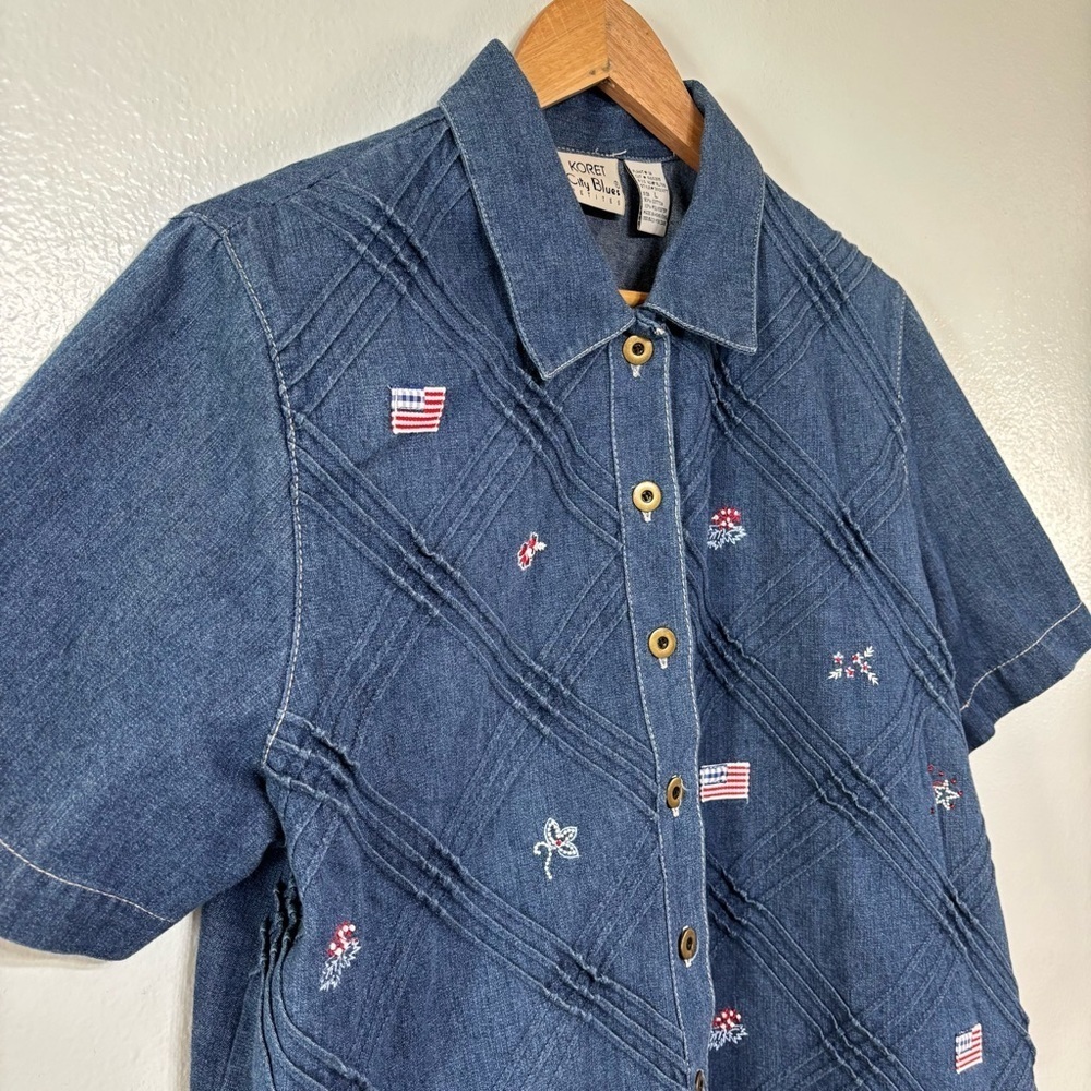Vintage Koret City Denim Short Sleeve Shirt with Embroidered 4th of July Theme L - Picture 2 of 5
